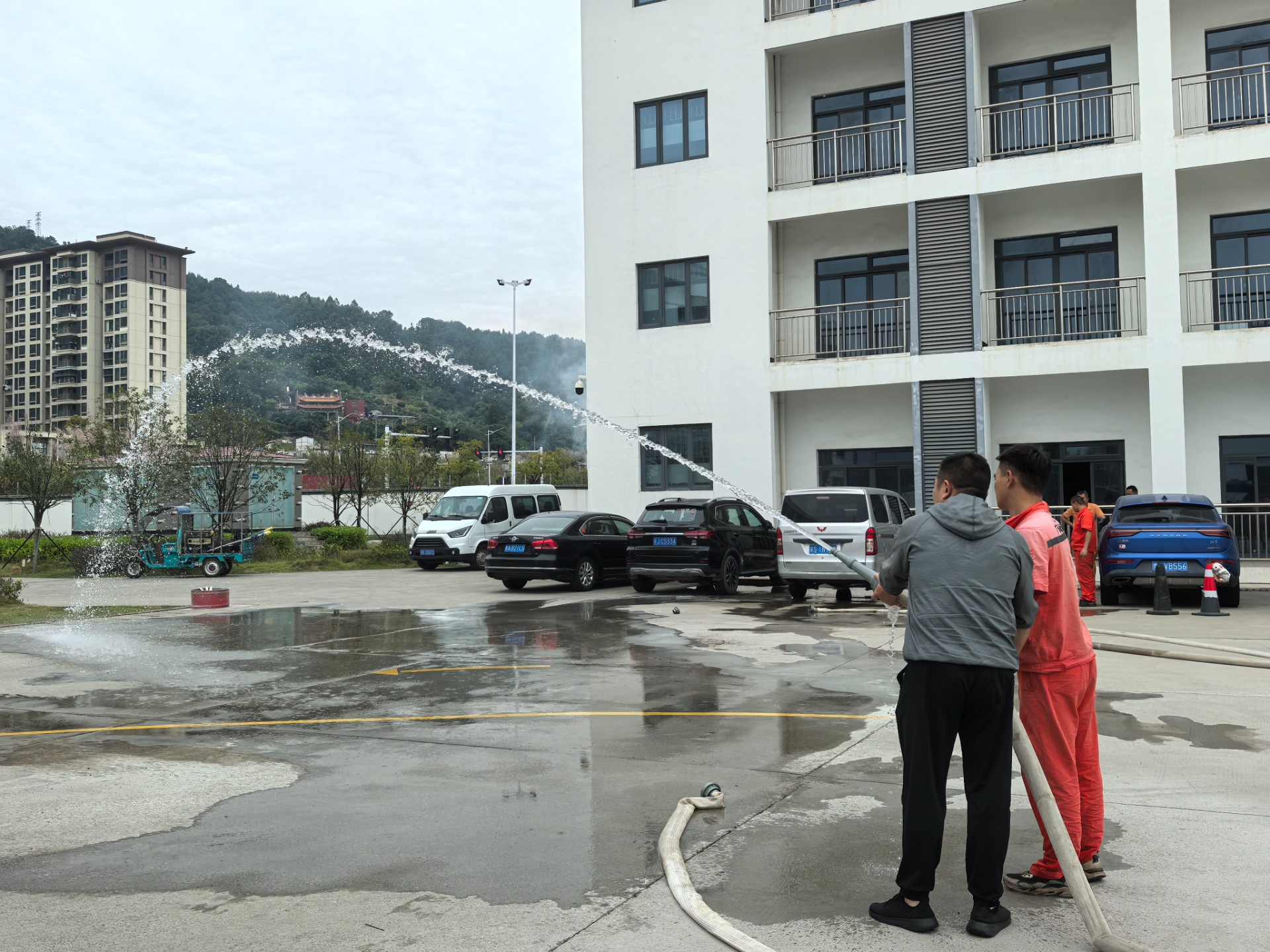 寧德陸港開展“119消防安全日”應(yīng)急演練活動(dòng)，周明組拍攝3.jpg